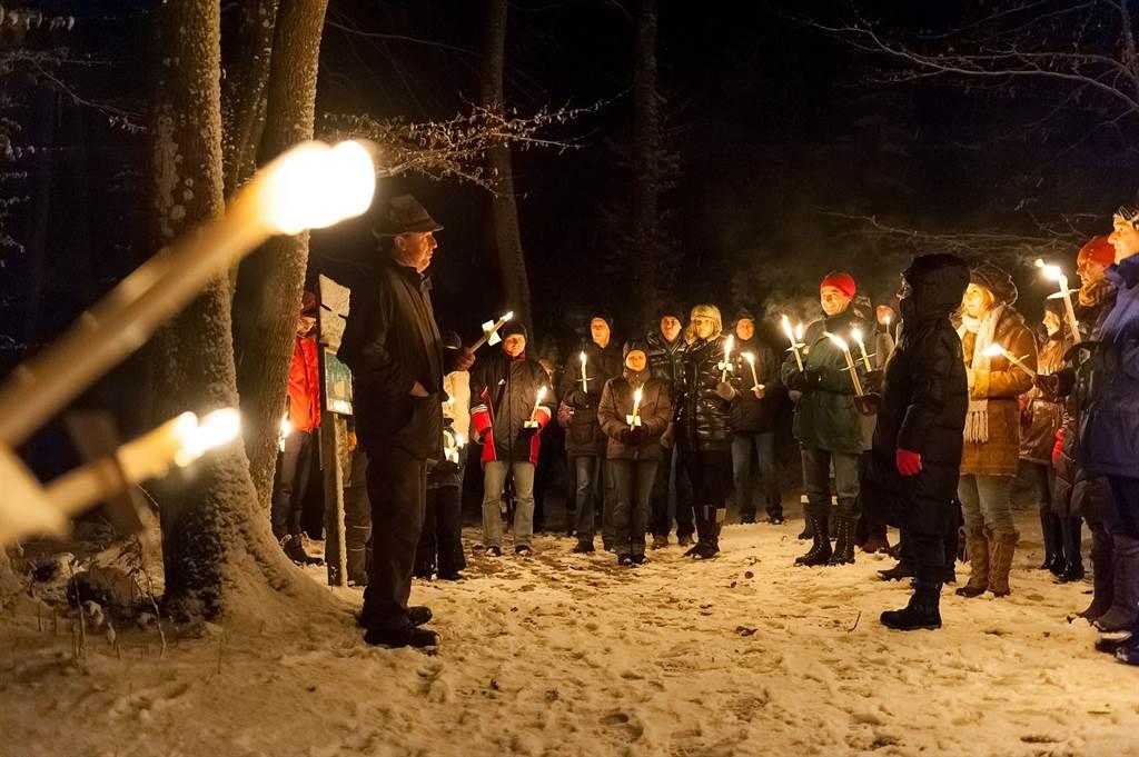 Fackelwanderung durch den Teufelsgraben