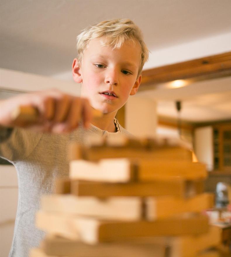 Immer wieder freitags Seeham SEhEN… Holzstöckerlbauen für Jedermann