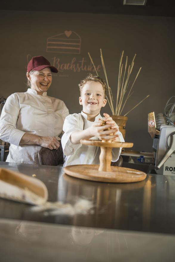 KUCHEN-SCHULE für Kinder mit Anna Maria Ebner